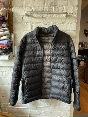 Eddie Bauer Men’s Charcoal Packable Quilted Down Puffer Jacket